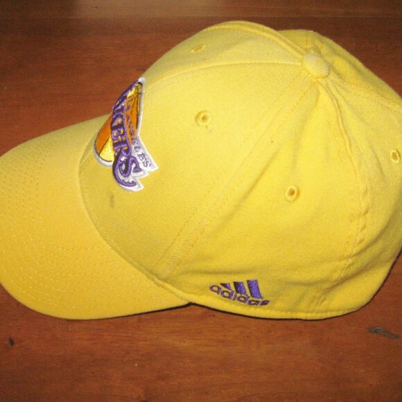 Los Angeles Lakers Yellow Baseball Cap FitMax 70 NBA - Picture 11 of 12